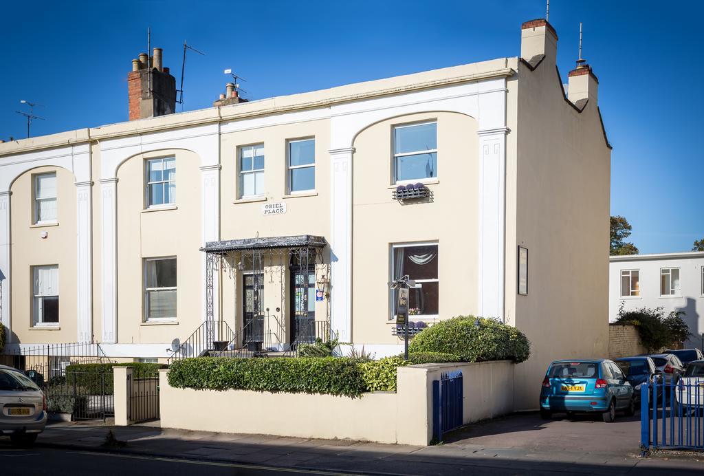 Crossways Guest House Cheltenham Esterno foto