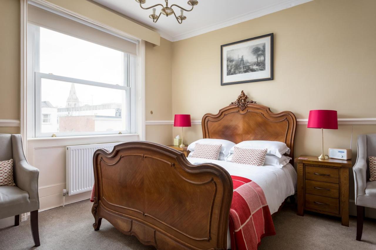 Crossways Guest House Cheltenham Esterno foto